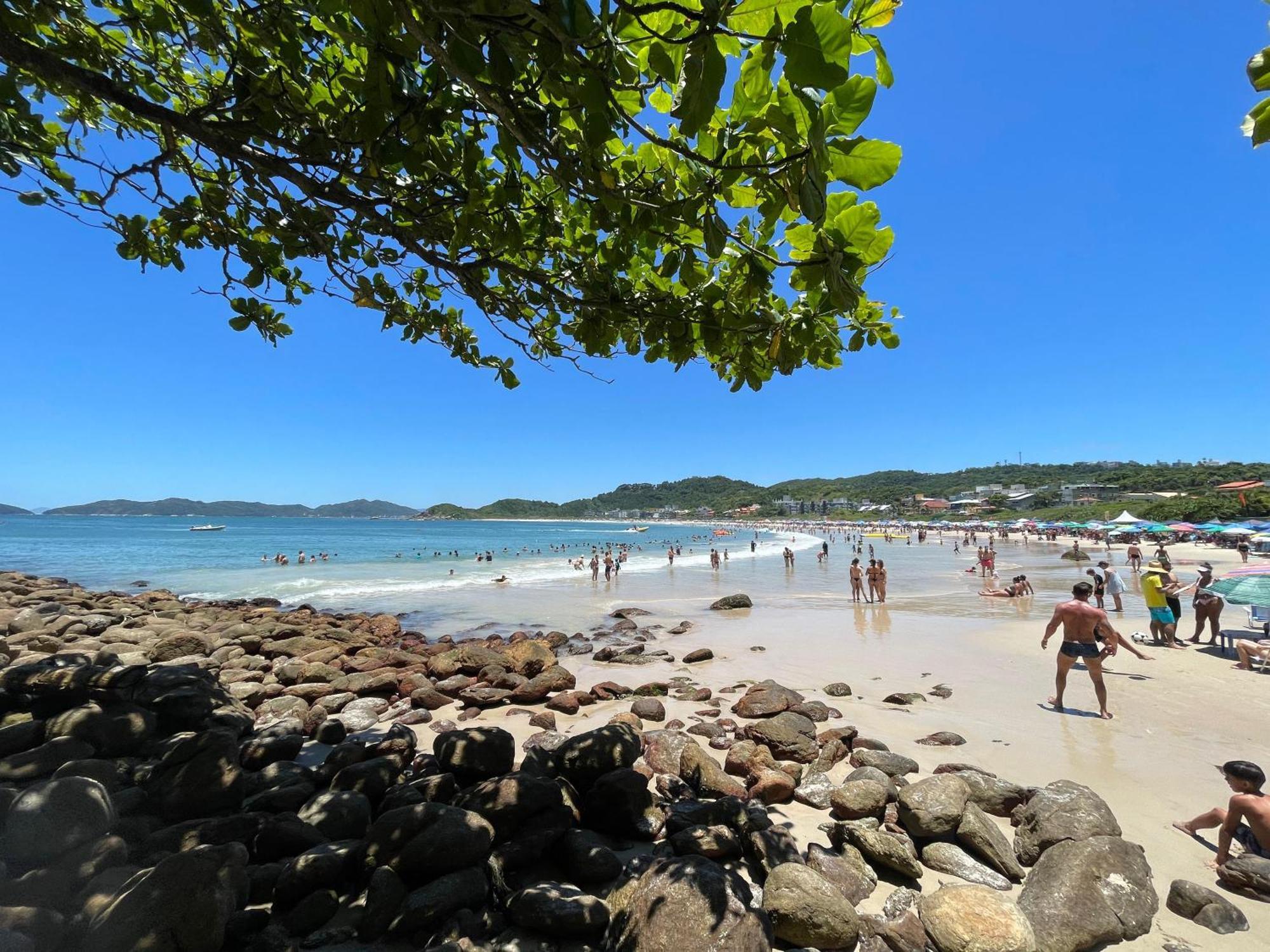 Apto Terreo A 100Mts Do Mar Bombinhas Buitenkant foto